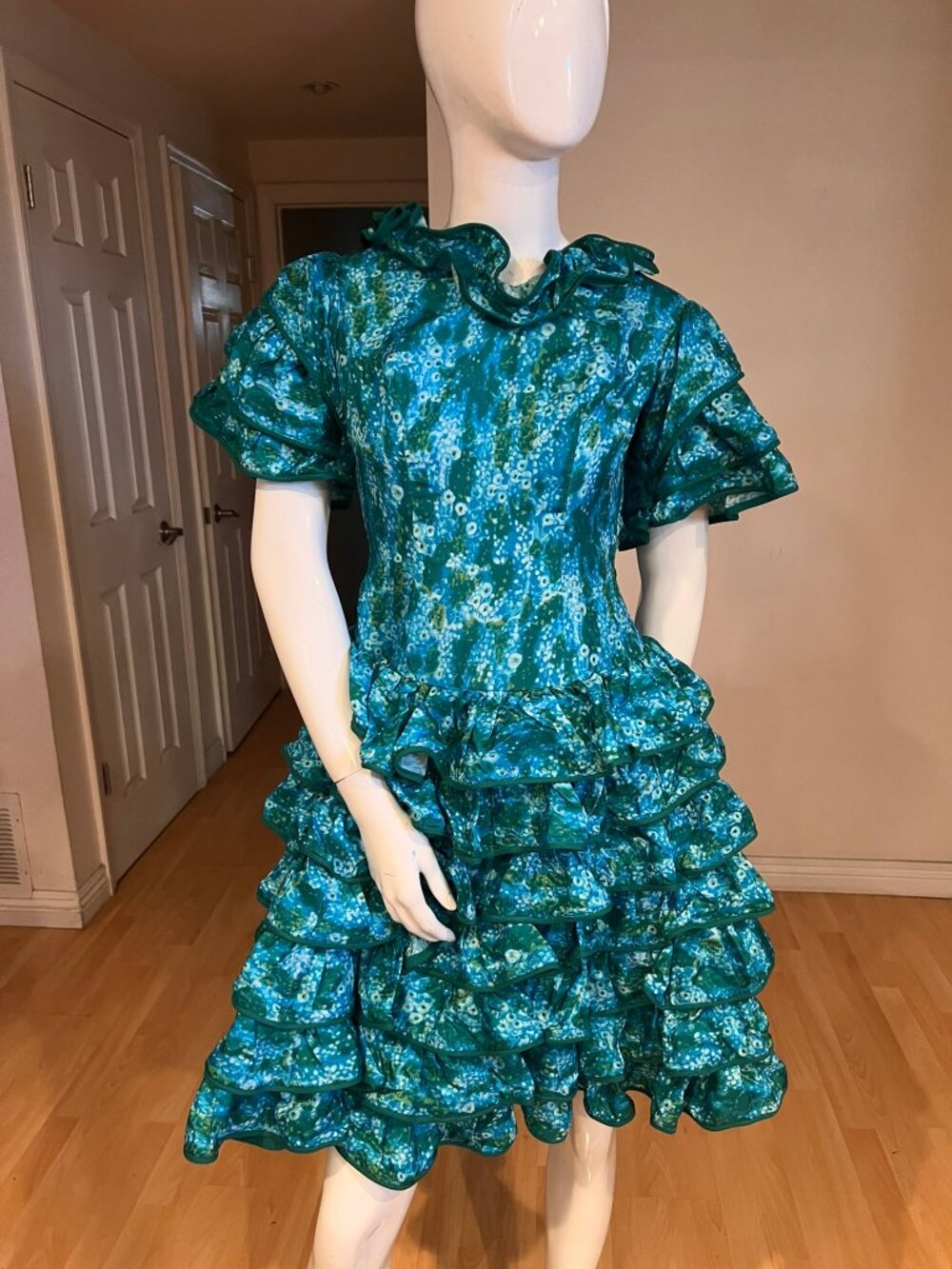 VINTAGE 70'S/ 80'S RUFFLE ABSTRACT FLORAL PRINT DRESS SIZE XXS